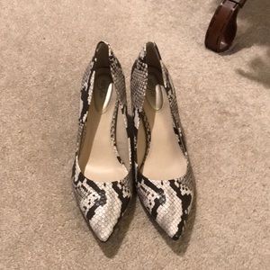 Pointed toe high heels!